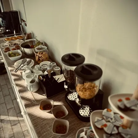 Alojamento de Acomodação e Pequeno-almoço Freya 3*